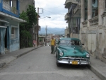 Tobi in der Innenstadt von Santiago de Cuba